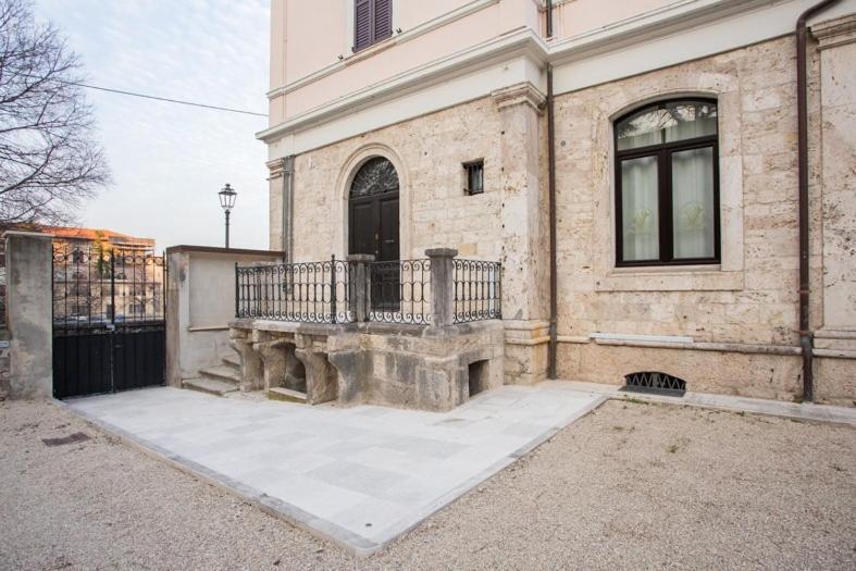 Villino Mari Camere Con Parcheggio Privato Gratuito Ascoli Piceno Dış mekan fotoğraf